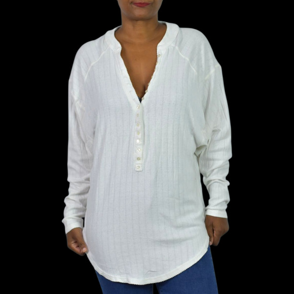 Free People Coffee Chat Pullover Top White Henley Pointelle Knit Oversize Medium - Picture 1 of 13